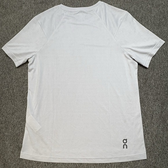 On Cloud Trail-T Workout Men's Size M Activewear Shirt - Picture 3 of 9